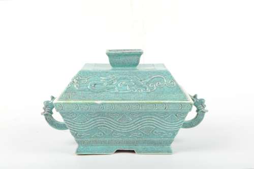 A Chinese Jun-Type Porcelain Box with Cover
