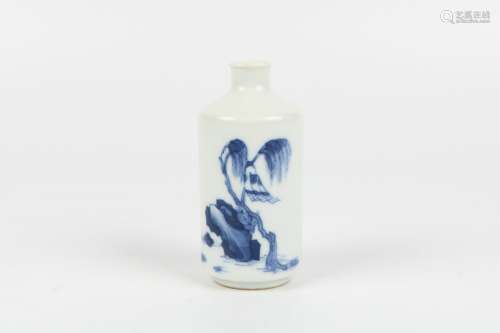 A Chinese Blue and White Porcelain Snuff Bottle