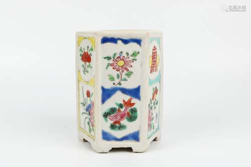 A Chinese Wu-Cai Porcelain Brush Pot