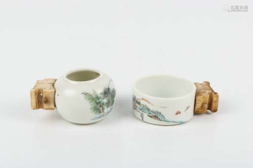 A Pair of Chinese Famille-Rose Porcelain Bird Feeding Jars