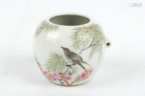 A Chinese Famille-Rose Porcelain Bird Feeding Jar