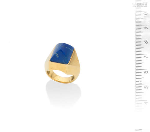 A gold and lapis lazuli ring, by Boucheron, circa 1935