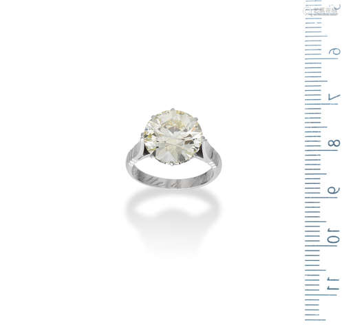 A diamond single-stone ring