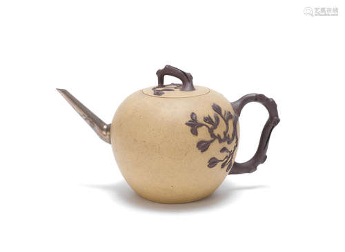 18th/19th century A large moulded Yixing teapot and cover