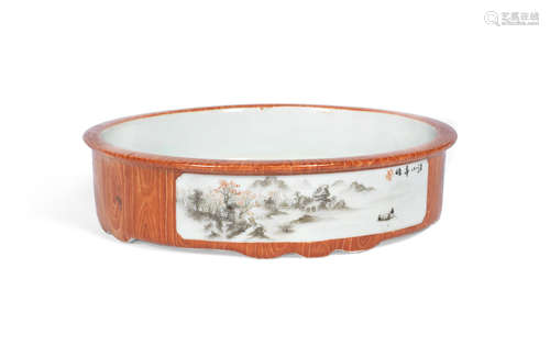 Attributed to Wang Xiaoting, early 20th century A grisaille-enamelled faux-bois jardiniere tray