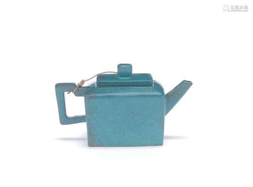 Attributed to He Xinzhou, Qing Dynasty A robin's egg-glazed rectangular teapot and cover