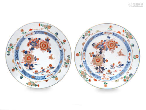 Kangxi A pair of verte Imari plates