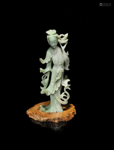 19th/20th century A jadeite figure of a lady