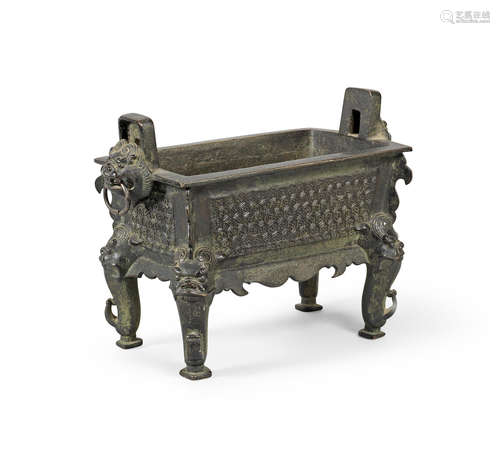 Qing Dynasty A bronze archaistic incense burner