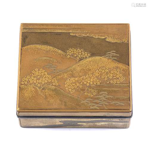 Gold lacquer kogo Japanese, early Meiji of rectangular form, decorated in hiramakiye enriched with
