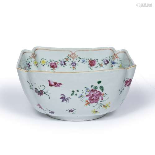 Famille rose square salad bowl Chinese, 18th Century painted with sprays of flowers 25.5cm