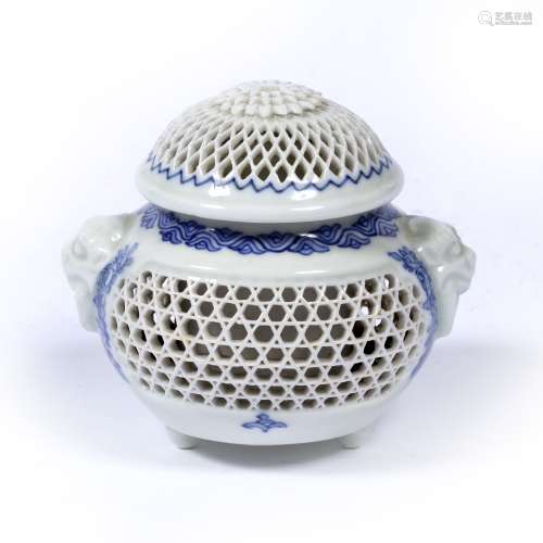 Hirado porcelain reticulated pot pourri and cover Japanese the pot with mask ring handles on three