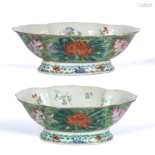 Pair of polychrome quatrefoil pedestal bowls Chinese, 19th Century each with flowering magnolia, the