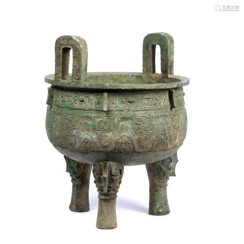 Bronze ritual tripod food vessel, Ding Chinese cast in the Shang Dynasty style, raised on three
