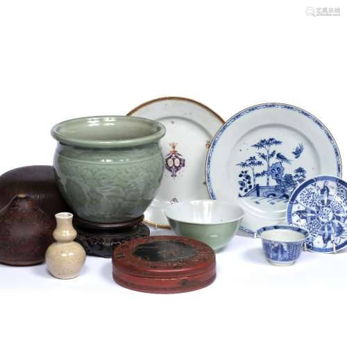 Group of pieces Chinese and Asian including an armorial plate, celadon jardiniere, blue and white