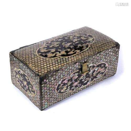 Lacquer and mother of pearl casket Korean the cover with panel of dragons and flaming pearls 31cm