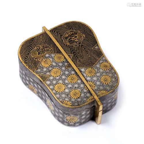 Uchiwa shaped fan Japanese, late Meiji shaped Komei box, decorated with kiku flower heads on a