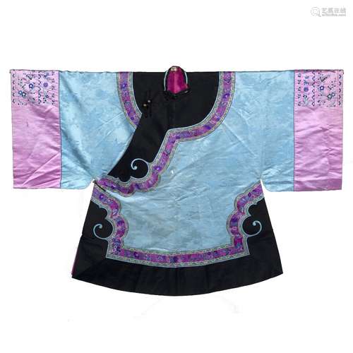 Ladies silk jacket Chinese, circa 1900-1920 pale blue ground with goldfish design, purple