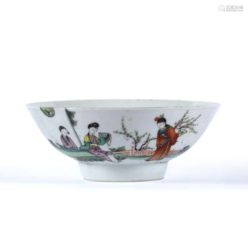 Polychrome bowl Chinese, early 20th Century figures in a garden with inscription 15.75cm