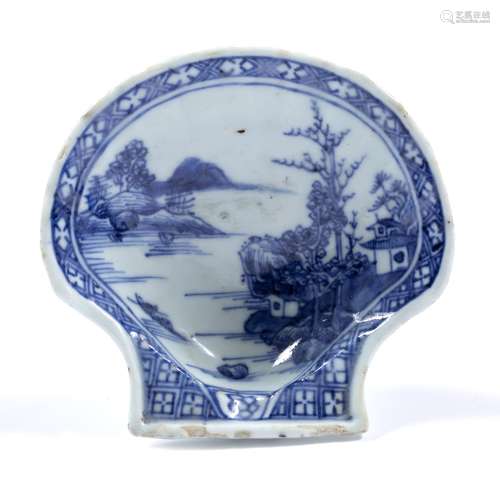 Blue and white porcelain shell dish Chinese, 19th Century decorated with a river landscape 13cm