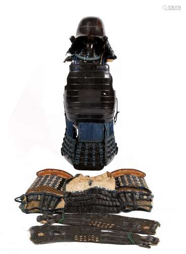 Nimado Gusoku (two piece cuirass armour) Japanese Edo period (17th/18th Century) With an iron sanmai