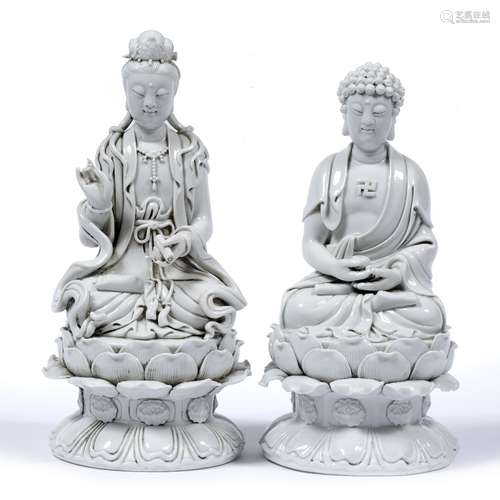 Blanc de chine model of seated Guanyin Chinese, 19th/20th Century on a triple lotus base with hand