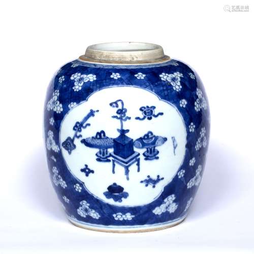 Blue and white porcelain ginger jar Chinese, Kangxi (1662-1722) having quatrefoil reserve panel with