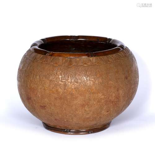 Carved hulu gourd alms bowl Chinese depicting over 100 soldiers from a famous Song Dynasty story