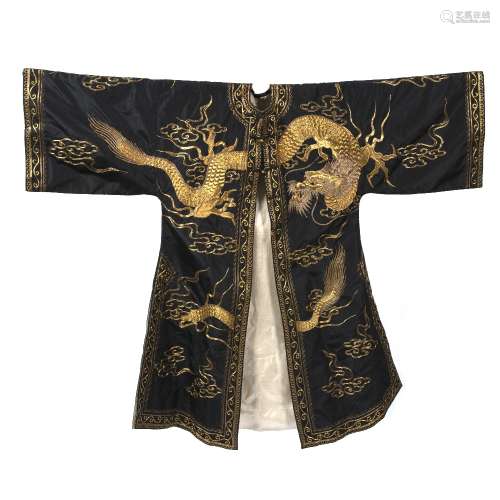 Silk and gold thread robe Chinese embroidered with dragons and flaming pearls to the front and