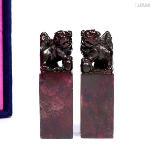 Pair of soapstone seals Chinese, 19th/20th Century each with kylin dog finial 8cm