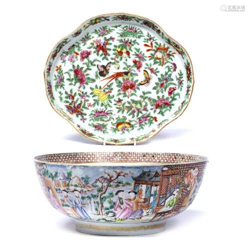 Mandarin porcelain bowl Chinese, Qianlong the exterior painted with scholars and other figures in