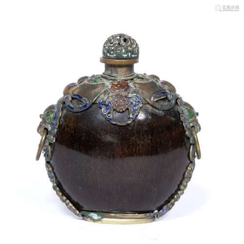 Large horn snuff bottle Chinese, 19th Century with enamelled brass mounts to the sides and top