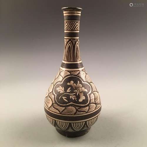 Chinese Cizhou Ware Porcelain Vase