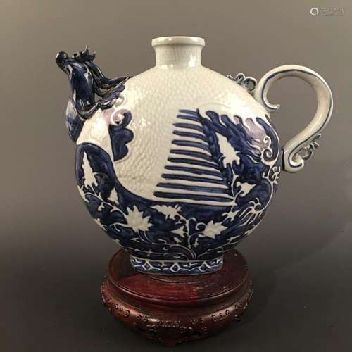 Chinese Blue-White 'Dragon' Round Flat Vase