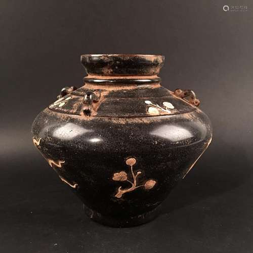 Chinese Ding Ware Engraved 'Phoenix' Design Jar