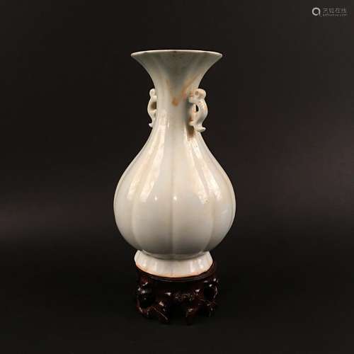 Chinese Hutian Kiln Vase