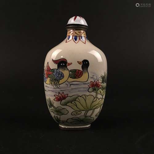 Chinese 'Mandarin Duck' Snuff Bottle