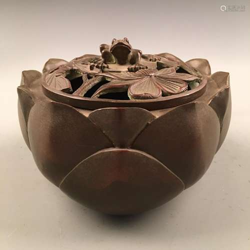 Chinese Bronze 'Lotus' Censer, Xuande Mark