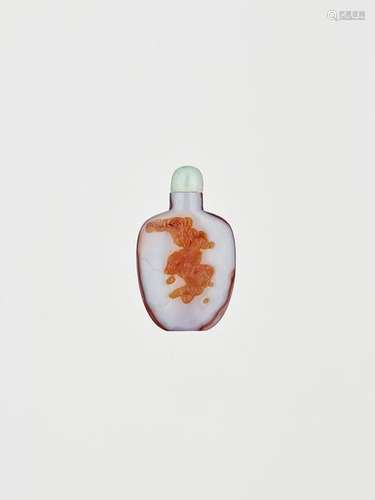 A CARNELIAN SNUFF BOTTLE, 1740 1840