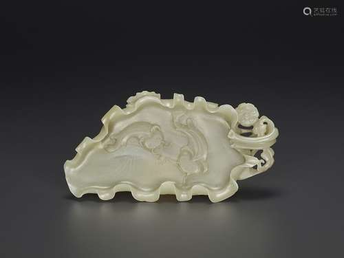 A CELADON JADE CATFISH WASHER, QING