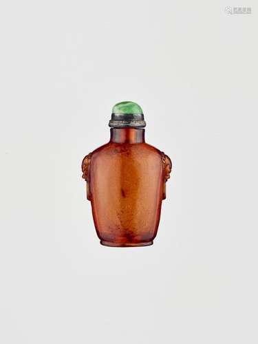 AN AMBER SNUFF BOTTLE 1760 1840