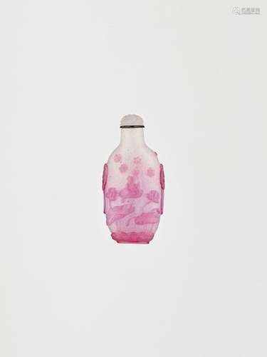 A PINK OVERLAY SNUFF BOTTLE, QING