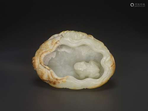 A JADE BRUSH WASHER, 18TH CENTURY