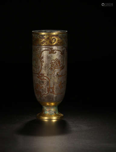 A GILT BRONZE DRAGON PATTERN CUP