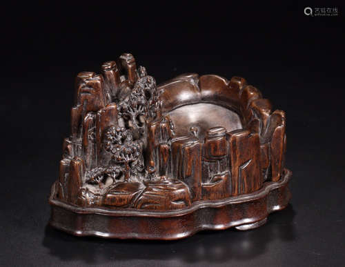 A CHENXIANG WOOD CARVED LANDSCAPE SHAPED PENDANT