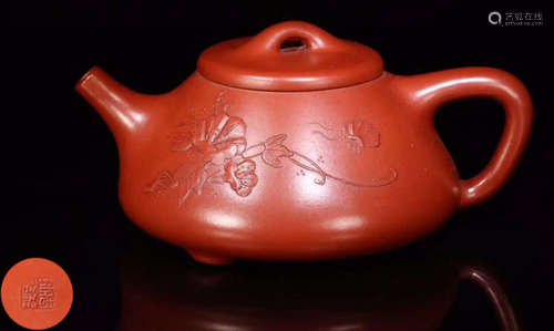 A RED MUD CARVED FLOWER PATTERN ZISHA POT