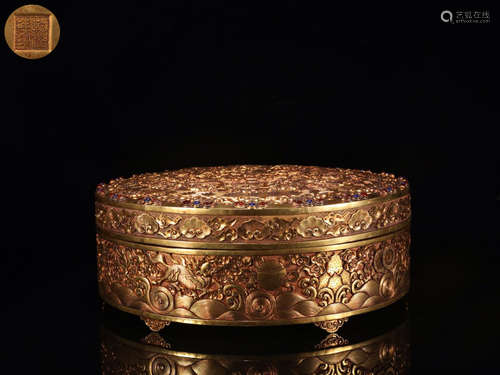 A CYLINDER GILT BRONZE BOX OF DRAGON