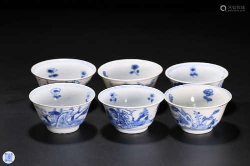 A SET OF 6 BLUE&WHITE FLOWER CUPS