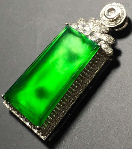 A GREEN JADEITE CARVED PINGAN PENDANT, TYPE A