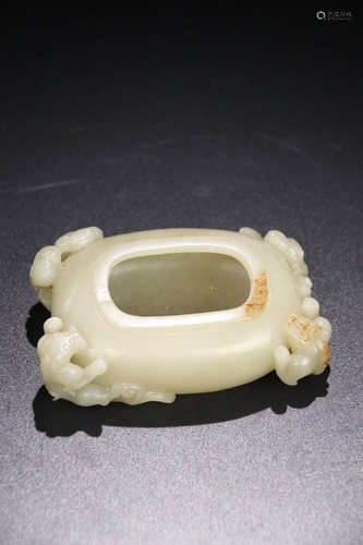 A HETIAN JADE CARVED DRAGON SHAPED PEN WASHER